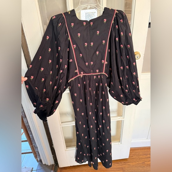 FARM Rio Romantic Black Floral Embroidered Dress S - Picture 10 of 16